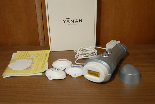 【倉庫保管】‎YA-MAN(ヤーマン) レイボーテヴィーナス プロ 光美容器 アイスブルー YJEA0L