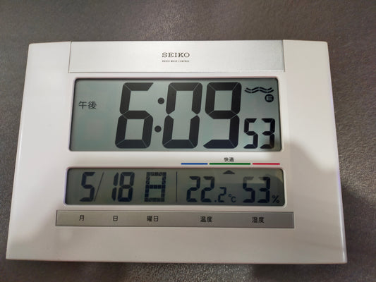 【サテライト】電波掛置兼用時計 セイコー SQ429W