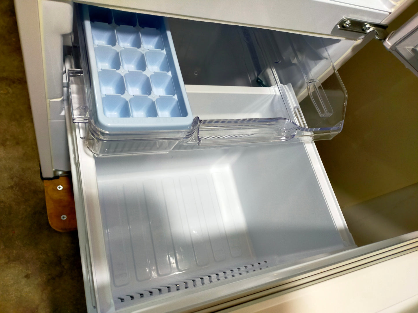 【サテライト】冷蔵庫 三菱電機 MR-P15F-W 146L 2020年製