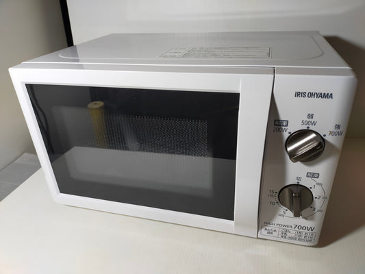 【サテライト】 電子レンジ アイリスオーヤマ 17L 60Hz IMB-T176-6-W 

 2019年製
