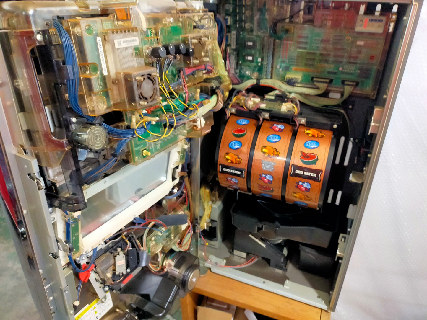 【サテライト】 パチスロ実機 ゴッドイーター 5号機 【発送不可】
