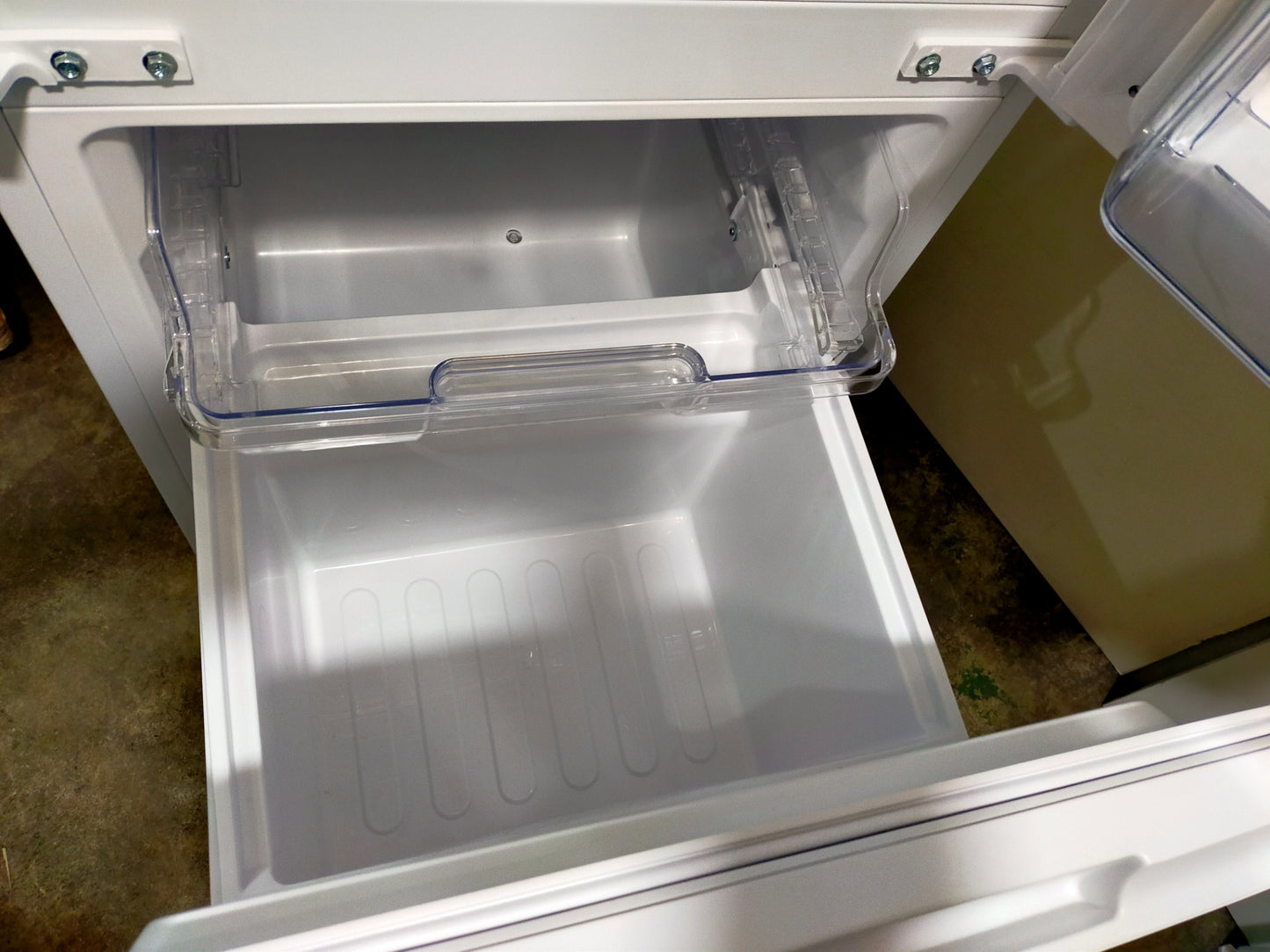 【サテライト】冷蔵庫 シャープ SJ-D15JJ-W 152L 2023年製